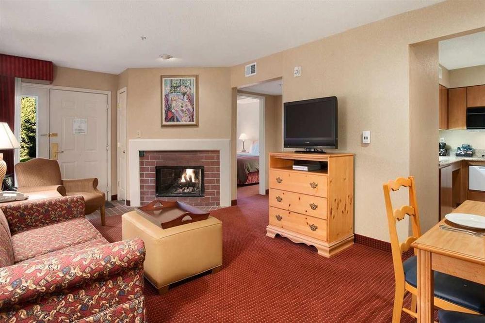 Homewood Suites Lafayette Pokoj fotografie
